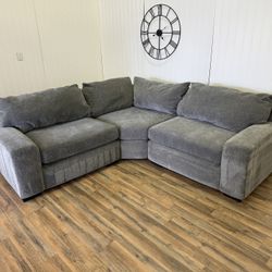 2024 Fred Meyer Sectional Couch Delivery Available