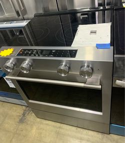 Electric Stove with 5 Burners 5.3-cu Ft Air Fry Convection Oven