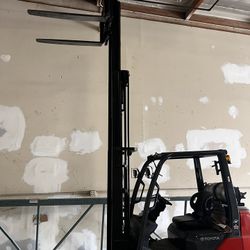 Forklift 5000 Lb Toyota 8 Series 