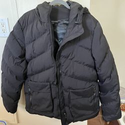 black puffer jacket 