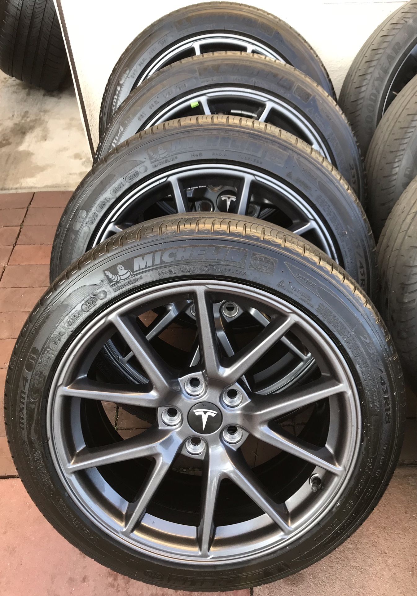 Tesla Model 3 Aero 18” Wheels