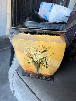 Metal vase
