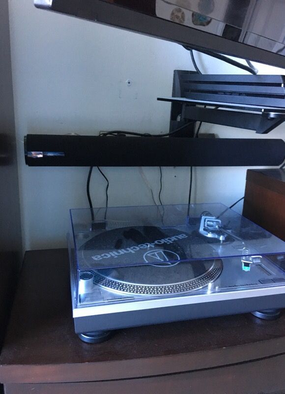 Hitachi sound bar