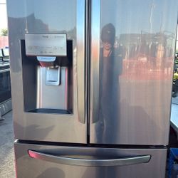   LG Refrigerator 3-Door Everything works 3-month warranty $650
