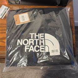 New XL north face logo hoodie 