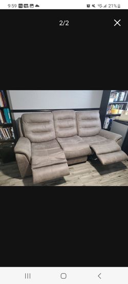 Reclining sofa