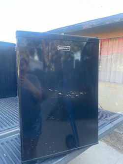 Mini fridge