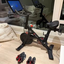 Peloton Indoor Cycling Bike with Shoes and Cover