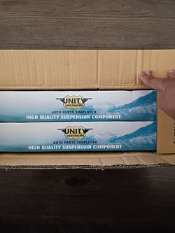 12 Volvo s60 t5 rear shocks absorber