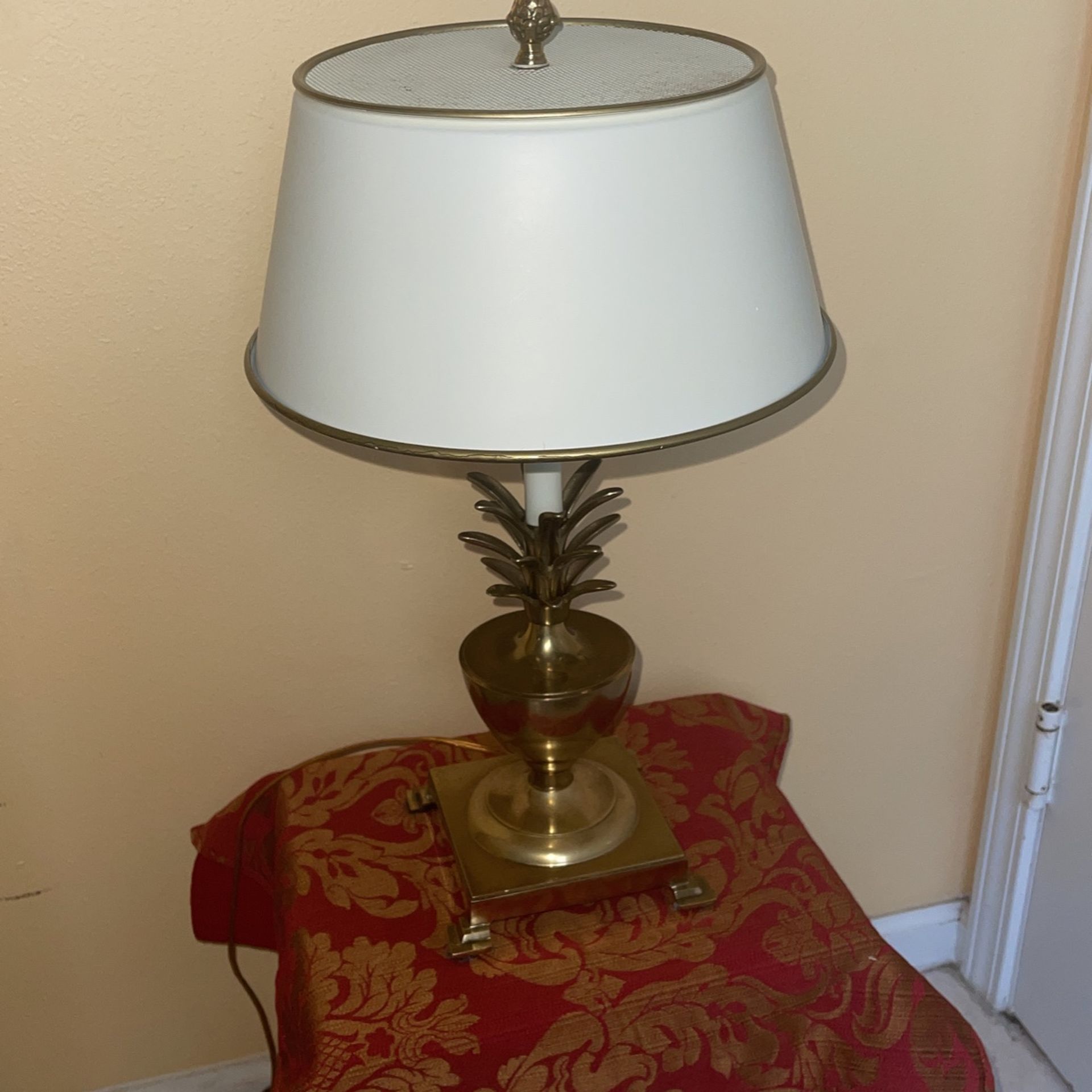 Vintage solid brass pineapple lamp