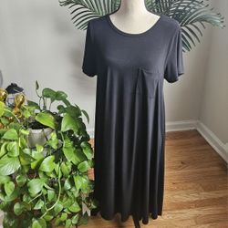 Lularoe Women's Carley Black Dress High Low Top Pocket Short Sleeve Size medium approximately ptp 18" length 39" 