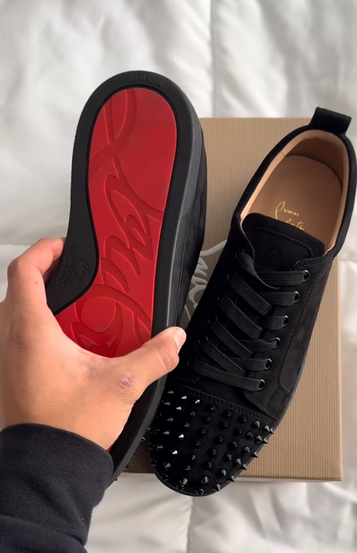 Red bottom arms