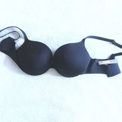 New SKIMS Bra – Defined Nipple Shape, Adjustable Fit – Size 40C