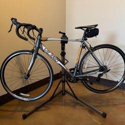 Vilano Bicycle, Bike Repair Stand and Bike Hitch Mount Rack