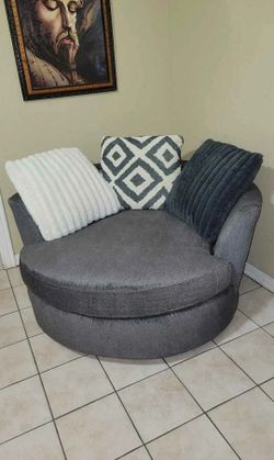 Beautiful Swivel Chair Gray couch