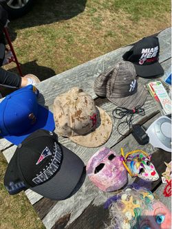 Hats different prices