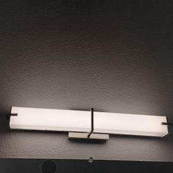 24-in LED Vanity Light (Adjustable Shades)