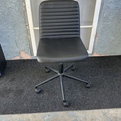 Office Chair Black Standard