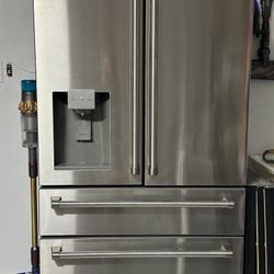 Z-Line Refrigerator 