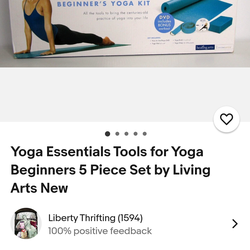 Yoga Essential Tools/Pair of 3 lb weights/2 lb weight