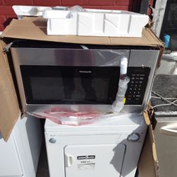 Brand New Frigidaire  Hood  Range Microwave