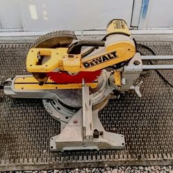 DEWALT 12 " Sliding Double Bevel Electric Miter Saw