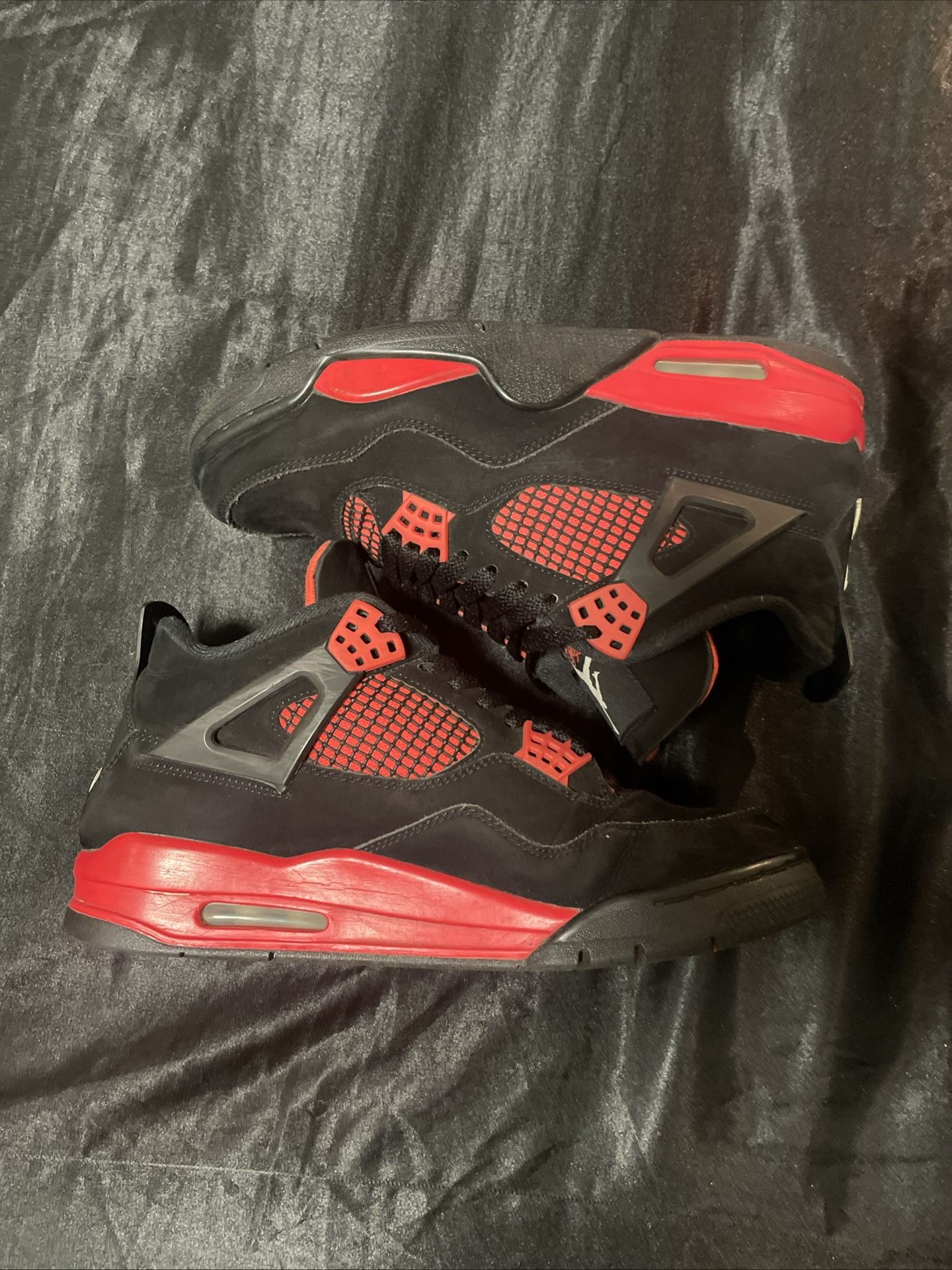 Air Jordan 4 Retro Red Thunder Size 9 Men