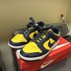 Nike Dunk Low , Size 11.5, Michigan