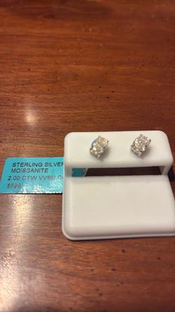 Sterling silver moissanite 2.00 CTW VVSD Color