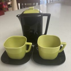Vintage MCM Franciscan Ware “Tiempo” Pattern Tea Set in Lime Green And Black Color Scheme 