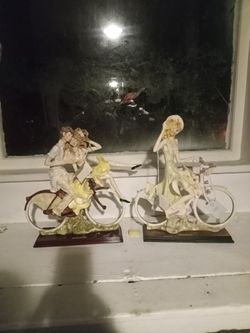 2 Santini Figurines ,...Same 1 Just Sold For 300 There Is 2 Of Them $150