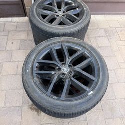 Range Rover 22 Inch Wheels And Tired OEM 