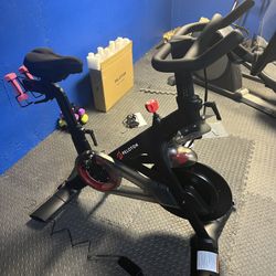 Peloton Bike