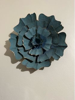 Flower wall decor