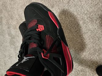 Jordan 4s