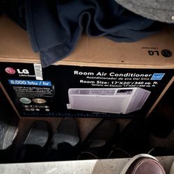 LG Air Conditioner 