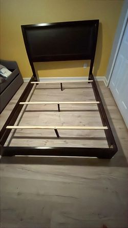 Queen bed