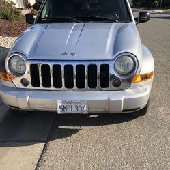 2005 Jeep Liberty Limited 4x4$3850.00