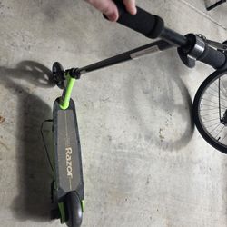 Razor Black Label E90 Electric Scooter