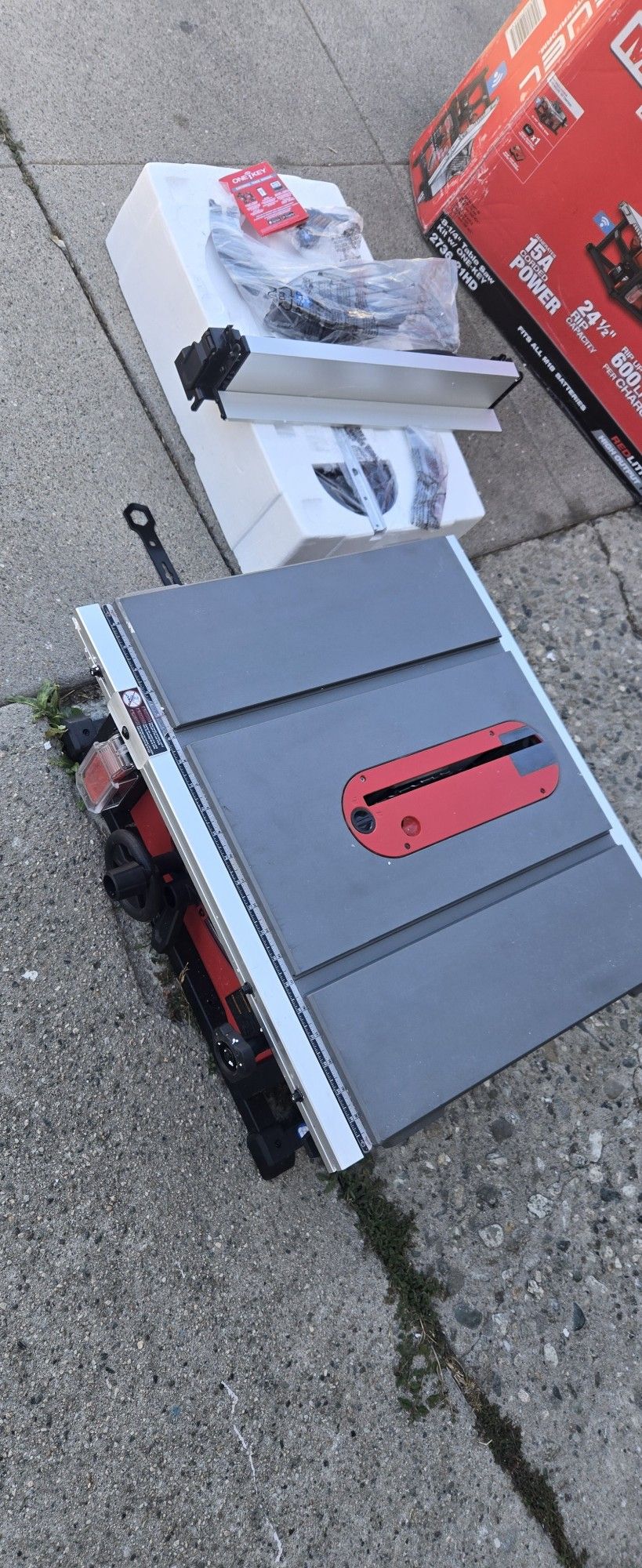 Milwaukee
M18 FUEL ONE-KEY 18-Volt Lithium-Ion Brushless Cordless 8-1/4 in. Table Saw (Tool-Only)
1.3k

