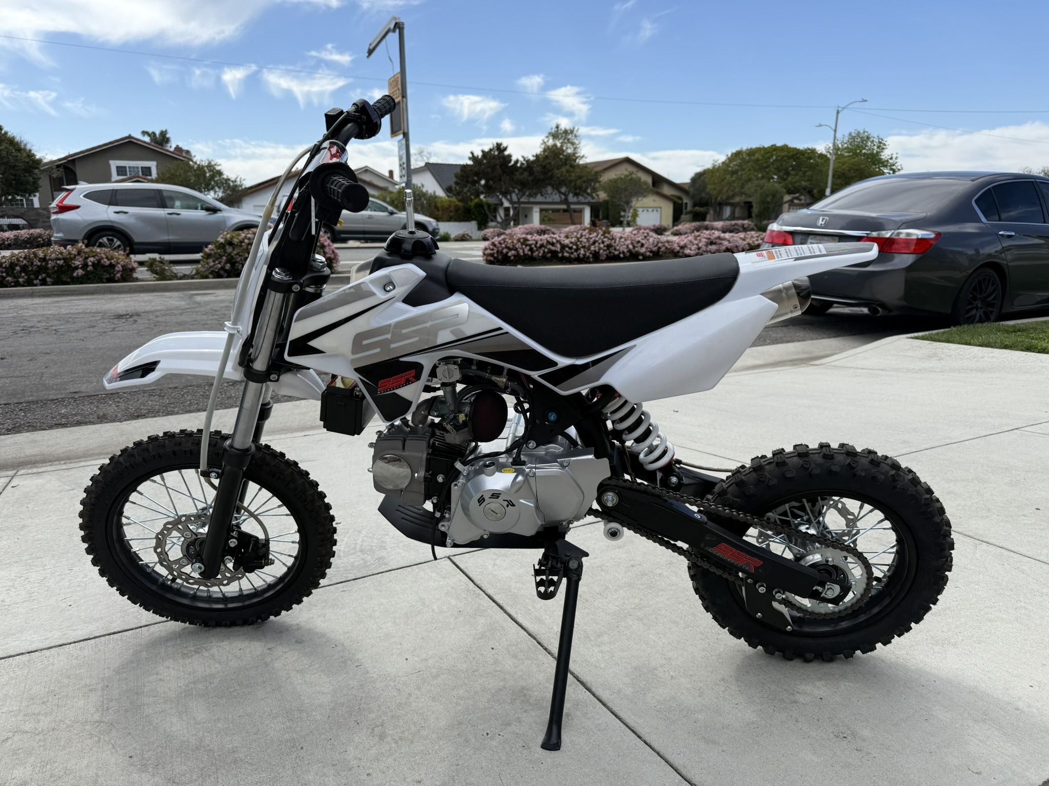 2022 SSR Dirt Bike Electric Start