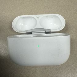 Apple AirPods PRO 2 Case - Lightning