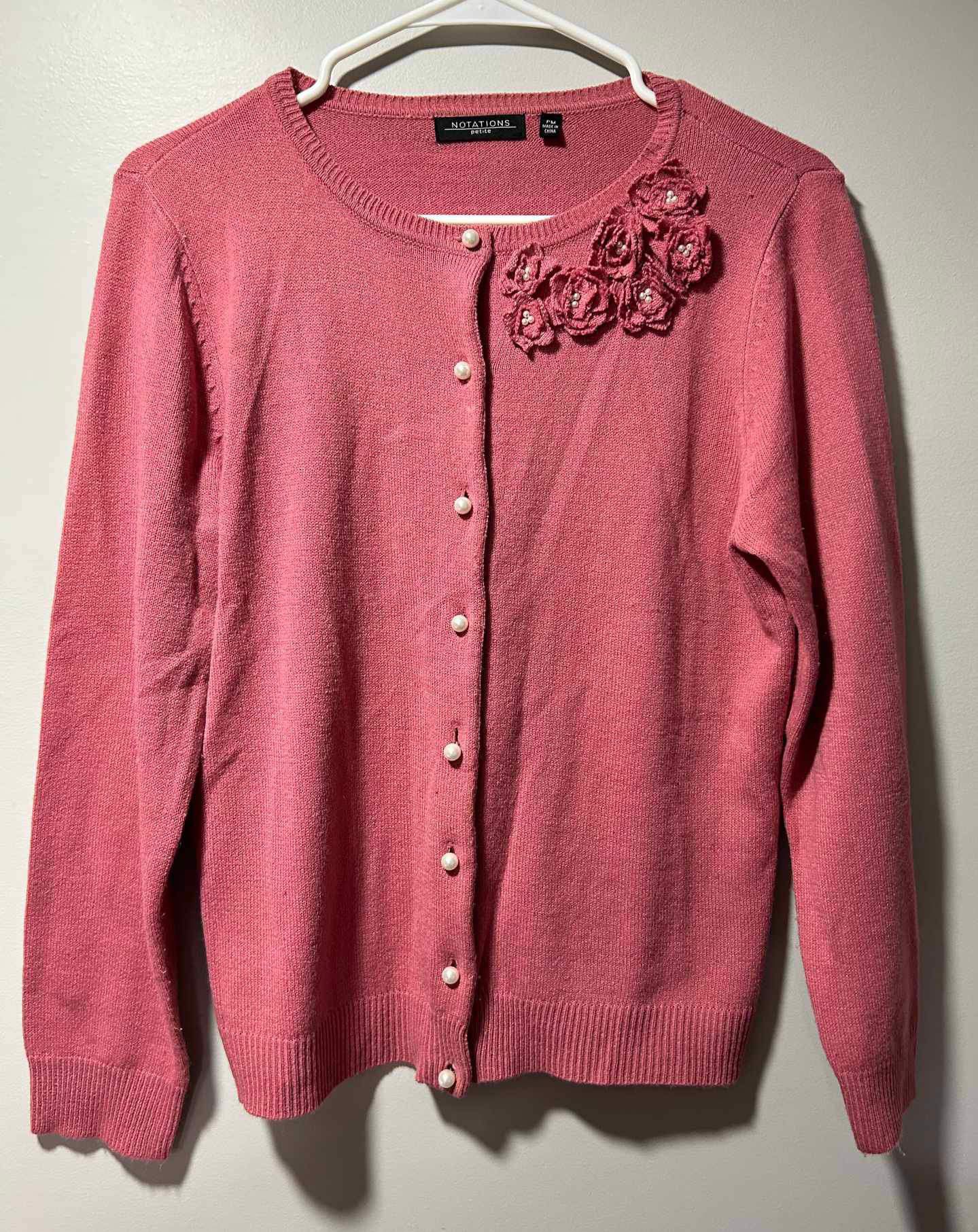 Notations Petite Pink Cardigan Sweater Pearl Buttons Flowers Womens Medium 