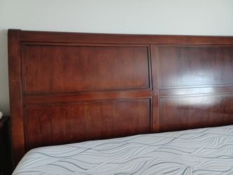 King size Bed, Dresser, Mirror, and Nightstand, solid wood!