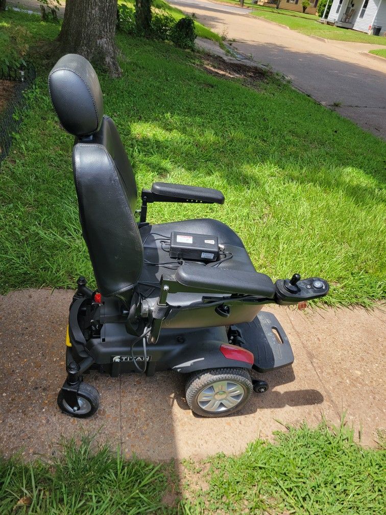 Titan Motorized Power Chair