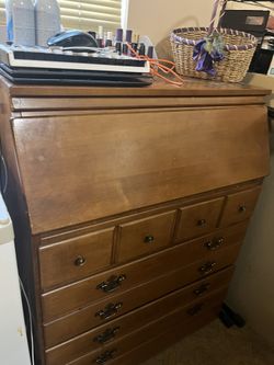 Chest Computer Stand