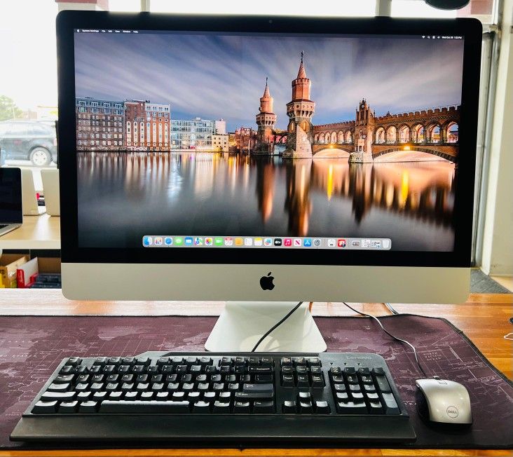 Apple iMac 27” 5K Retina 3Ghz 6CORE i5 24GB RAM 256GB SSD Radeon Pro 570x 4GB Graphics Video/Photo Editing