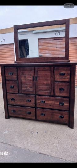 🌻 Walnut Big Dresser