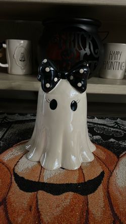 Halloween decor