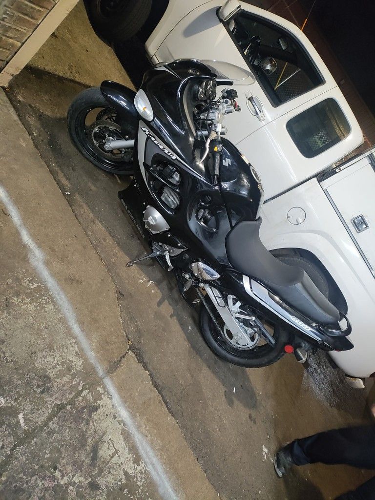 Suzuki Katana 600